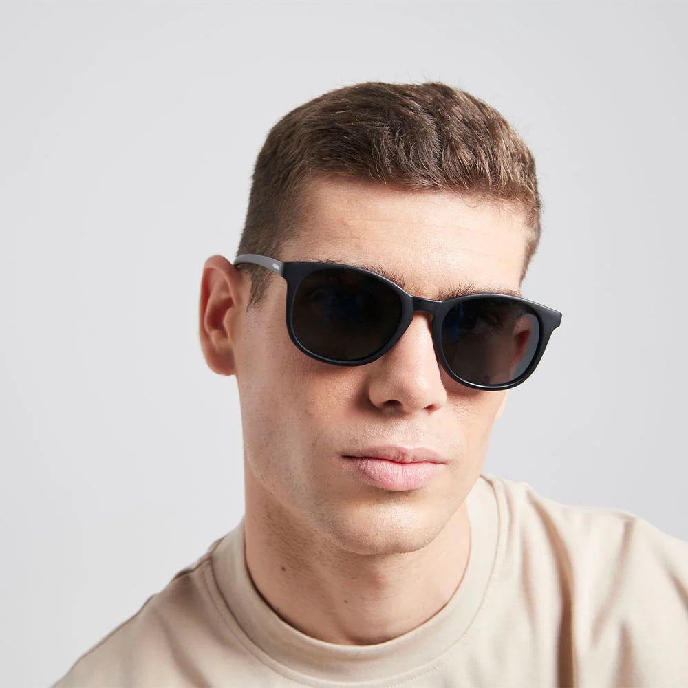 Parafina Arroyo Unisex Siyah Güneş Gözlüğü