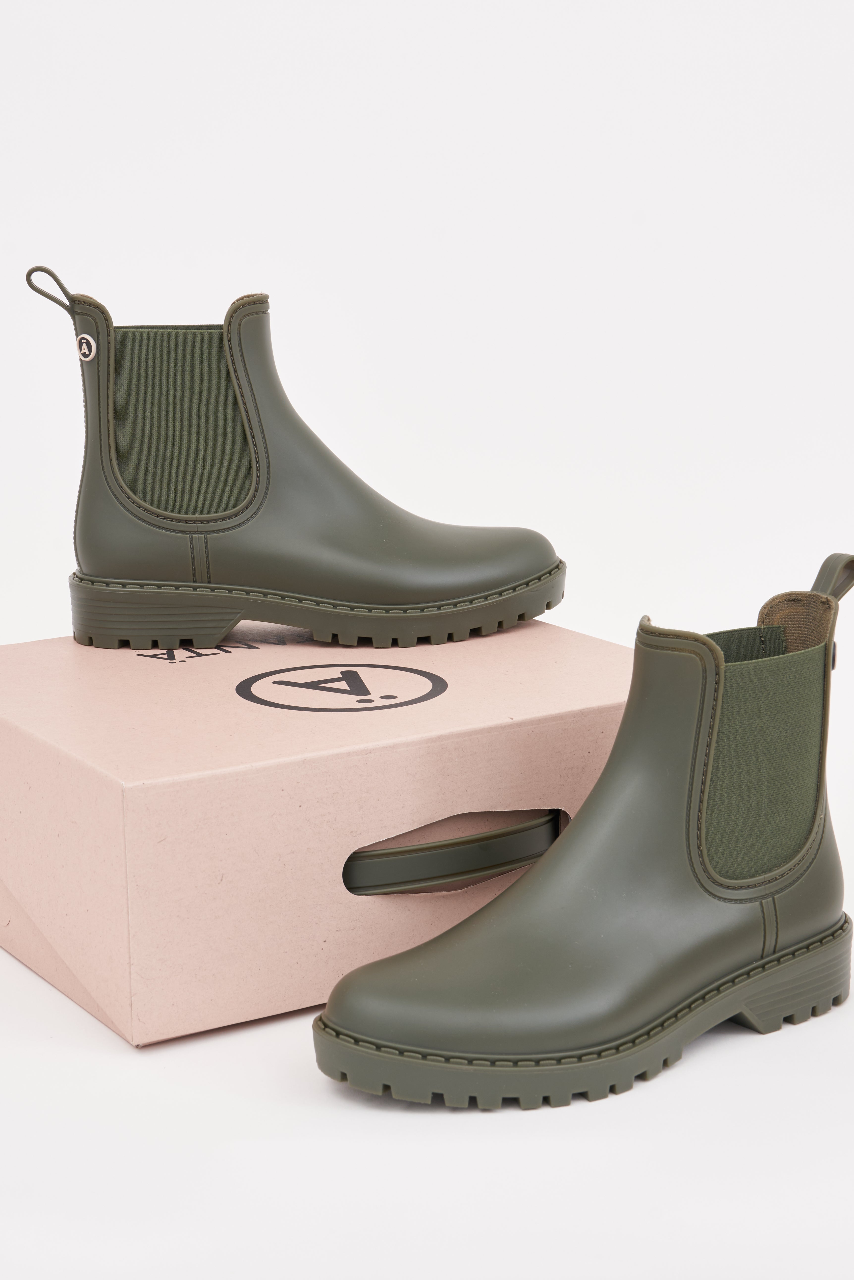 Tanta Druppel Kadın Haki Bot